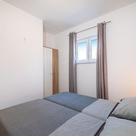 House Of Dalmatia Apartment Pakostane Bagian luar foto