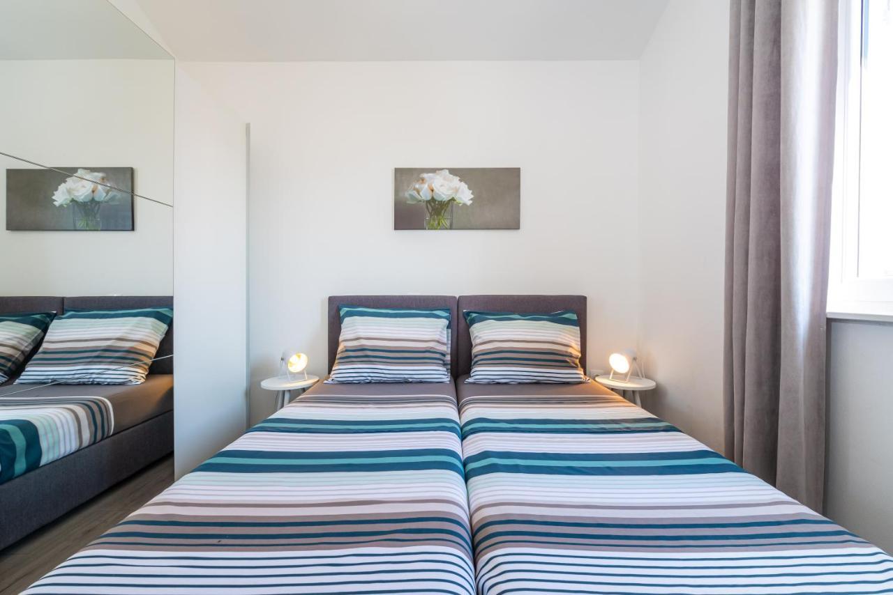 House Of Dalmatia Apartment Pakostane Bagian luar foto
