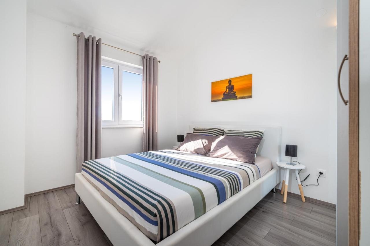 House Of Dalmatia Apartment Pakostane Bagian luar foto