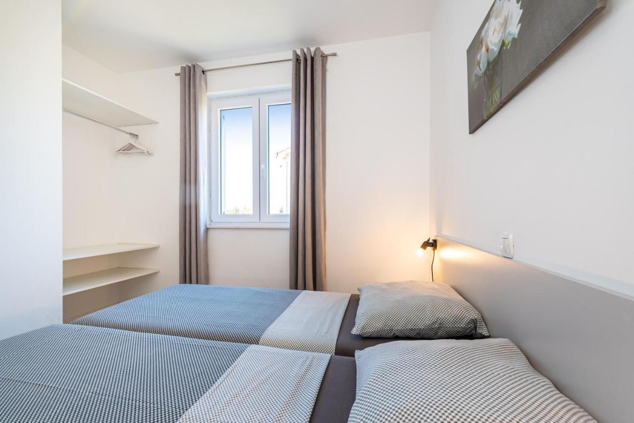 House Of Dalmatia Apartment Pakostane Bagian luar foto