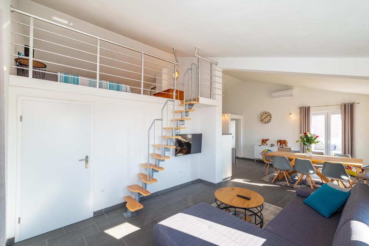 House Of Dalmatia Apartment Pakostane Bagian luar foto