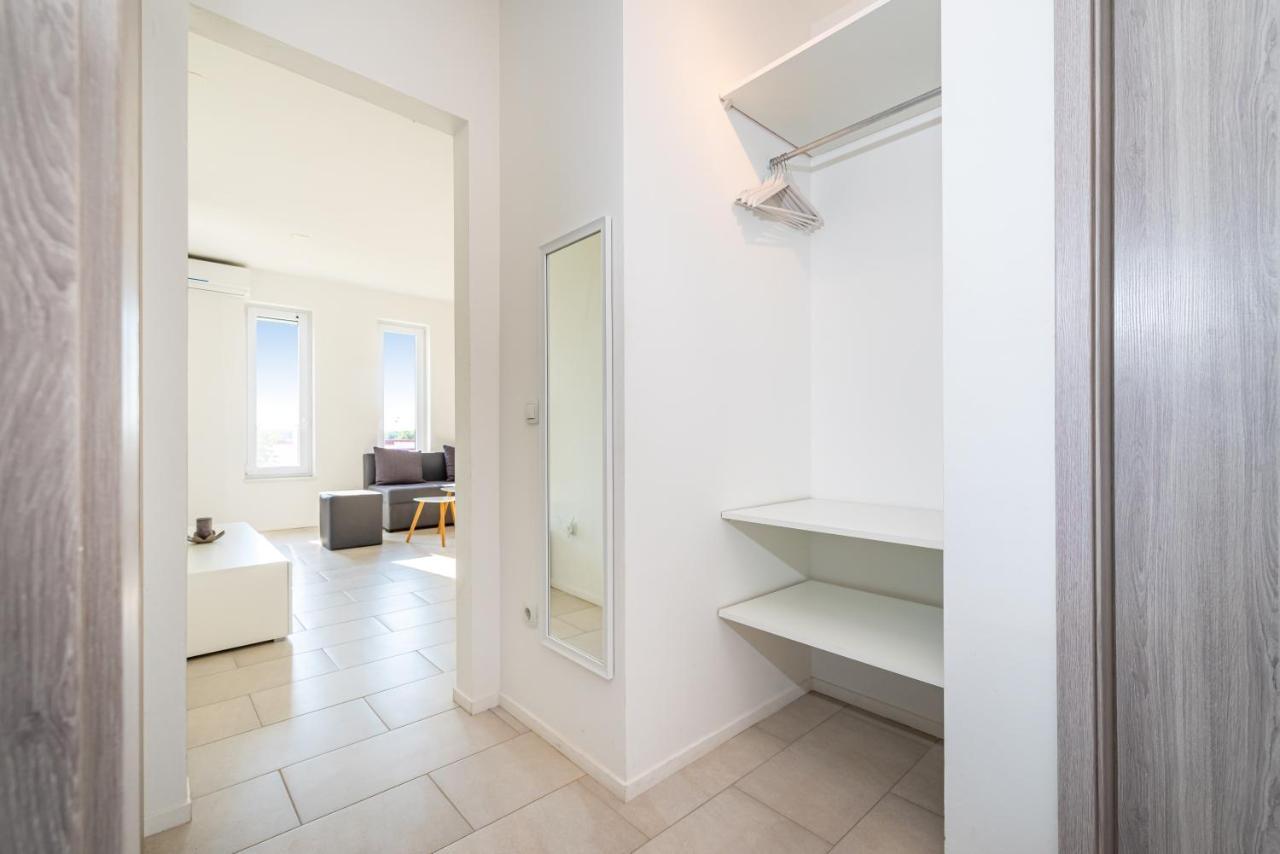 House Of Dalmatia Apartment Pakostane Bagian luar foto