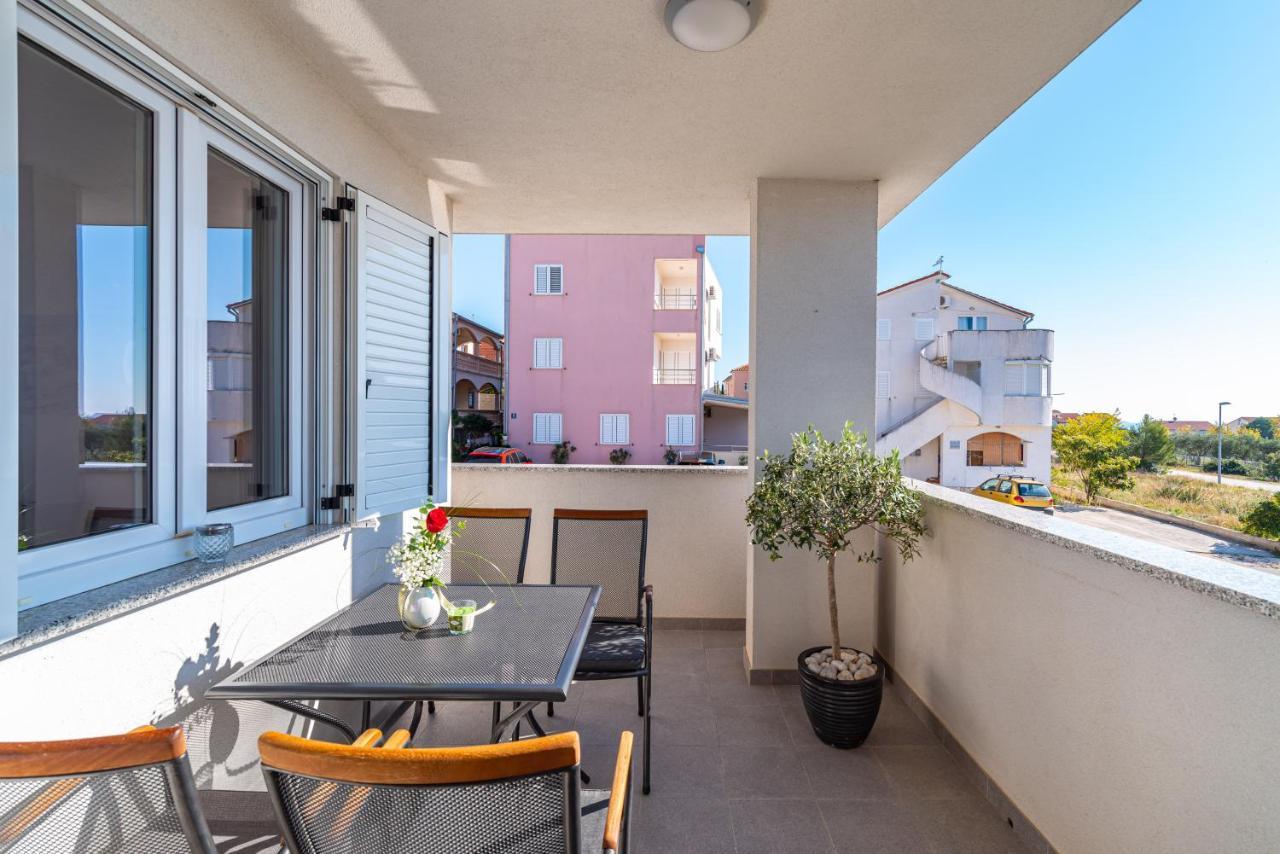House Of Dalmatia Apartment Pakostane Bagian luar foto