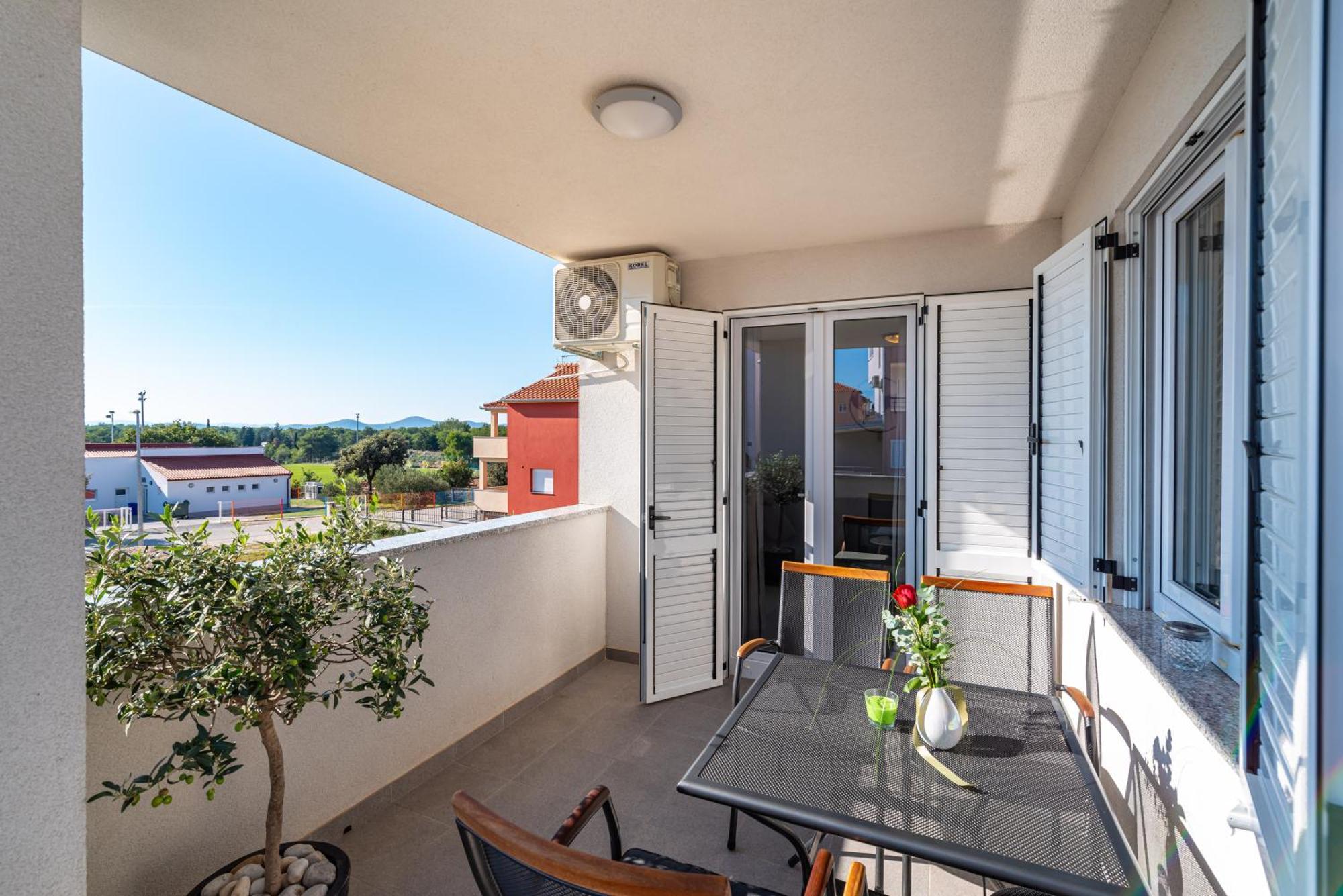 House Of Dalmatia Apartment Pakostane Ruang foto